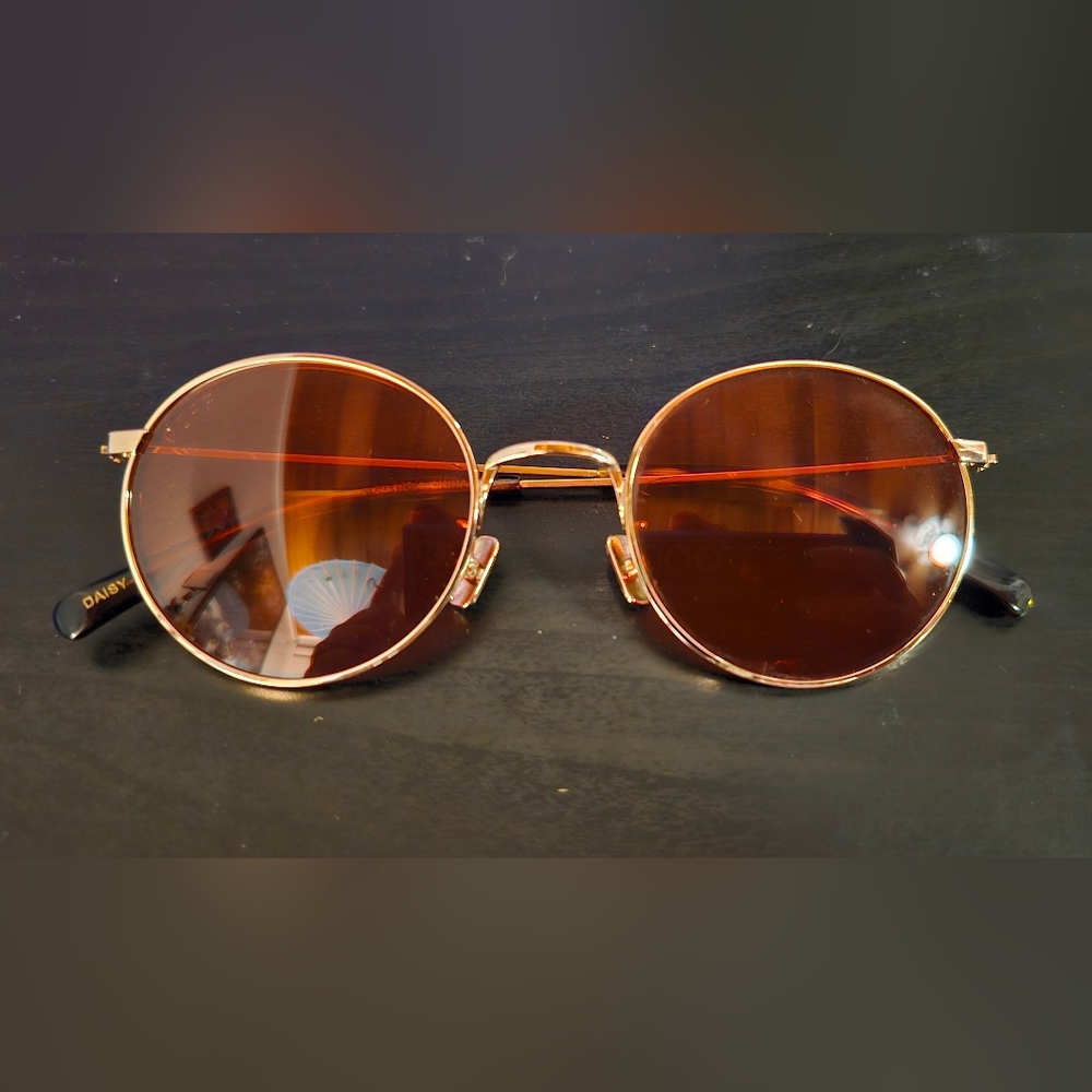 Diff Red Lense Sunglasses